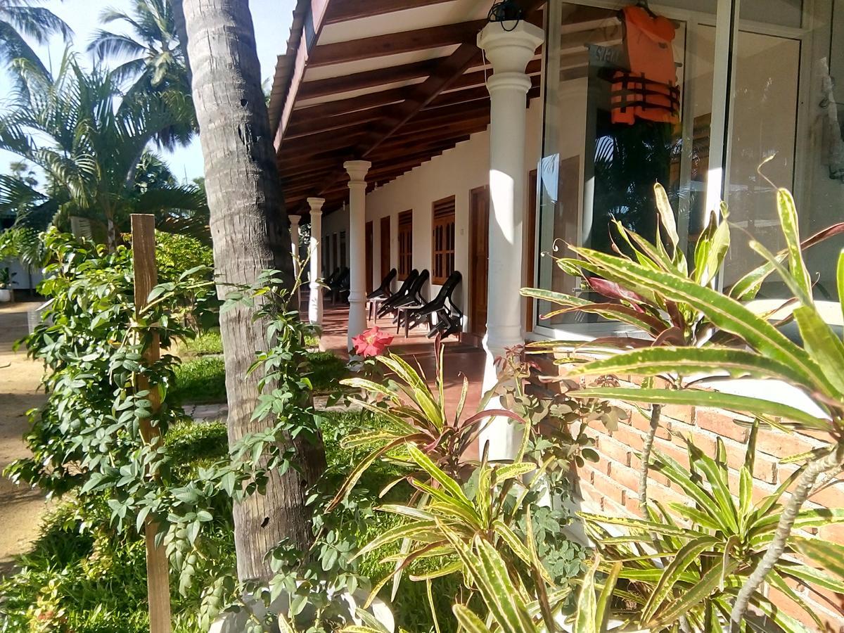 Sea Shadow * Trincomalee